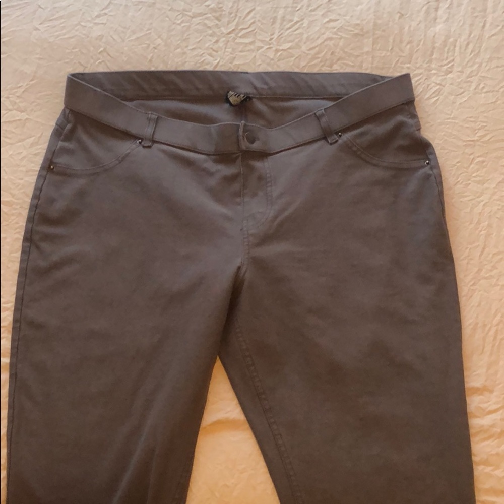 Grey Hue Jeggings
